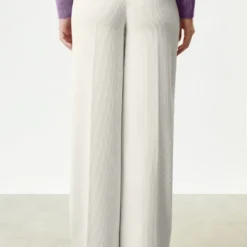 DRYKORN Marlenehose Mit Angeschnittenem Bund Aus Cord Beige -Günstiges Drykorn Geschäft 10 80 132041 80693 BEFORE 1902 03 7b76fc957e859299b81342a3a7e08e9ba16af2d5 720x1080