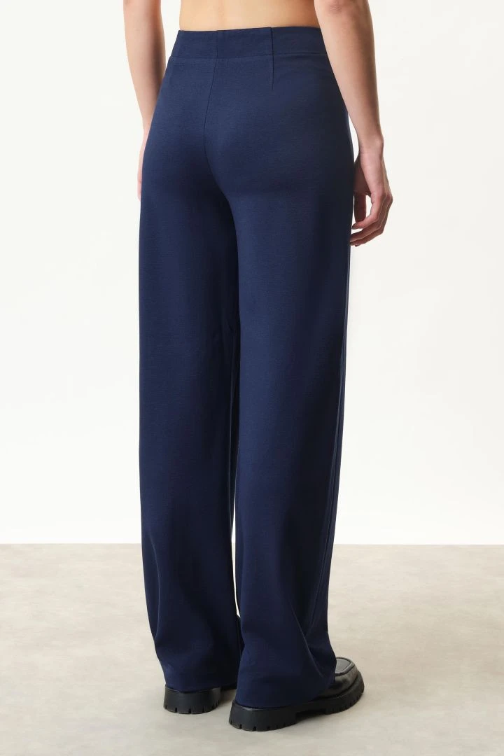 DRYKORN Hose Mit Barrel-Leg In Softem Jersey Blau 5 DRYKORN Hose Mit Barrel-Leg In Softem Jersey Blau – Bild 3