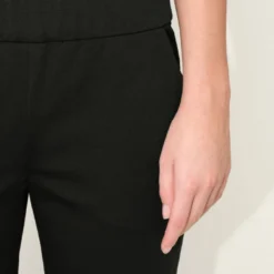 DRYKORN Jersey Jogpants Schwarz -Günstiges Drykorn Geschäft 10 80 136144 80757 DUMMY 1000 06 48b7ca82640ca9a7bce4caefd2fa20514f10ae2f 720x1080