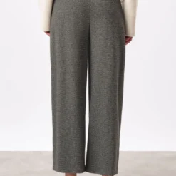 DRYKORN Hose Mit Barrel-Leg In Verkürzter Länge In Jersey Grau -Günstiges Drykorn Geschäft 10 80 138307 80746 SEAL 6310 03 c14713d9dc0e6e6957ff352e72592ff34316ae59 720x1080