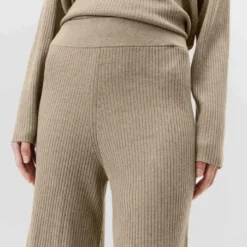 Strickhose In Viskose-Mix Braun 10 Strickhose In Viskose-Mix Braun -Günstiges Drykorn Geschäft 10 80 420013 80697 ALLOW 1503 04 d84e6842abafe97e63e752e959eb4dd0c887fbba 720x1080