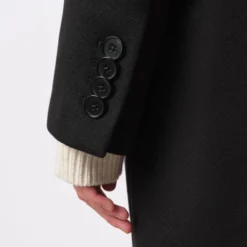 DRYKORN Blazermantel Mit Schulterbetonung In Winterlichem Woll-Mix Schwarz -Günstiges Drykorn Geschäft 10 85 120010 85303 WORCESTER 1000 05 8121cee83e25ac7d11408e695a2fa7774244de41 720x1080