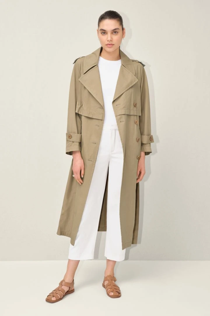 DRYKORN Klassischer Trench Mit Weitem Raglanärmel Braun 4 DRYKORN Klassischer Trench Mit Weitem Raglanärmel Braun – Bild 2