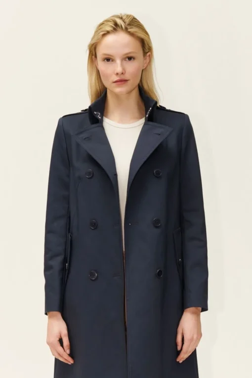 Uniformmantel In Technostretch-Satin Blau -Günstiges Drykorn Geschäft 10 85 122105 85256 HARLESTON 3110 01 23e7d33903ced586f52b3ee680f7c176aaeaa7ce 720x1080