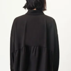 DRYKORN Oversize-Hemdbluse Mit Tiefer Rückenpasse In Softem Flanell Schwarz -Günstiges Drykorn Geschäft 10 87 120070 87513 FLANNA 1000 03 2efd42180c3ee9447b47dc02f0aa62bcdd623c06 720x1080