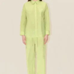 DRYKORN Hemdbluse Aus Popelin Gelb 8 DRYKORN Hemdbluse Aus Popelin Gelb -Günstiges Drykorn Geschäft 10 87 124120 87448 AAKE 7804 02 3ddcbcfd9009ecb7adfba387f60765211ddba224 720x1080