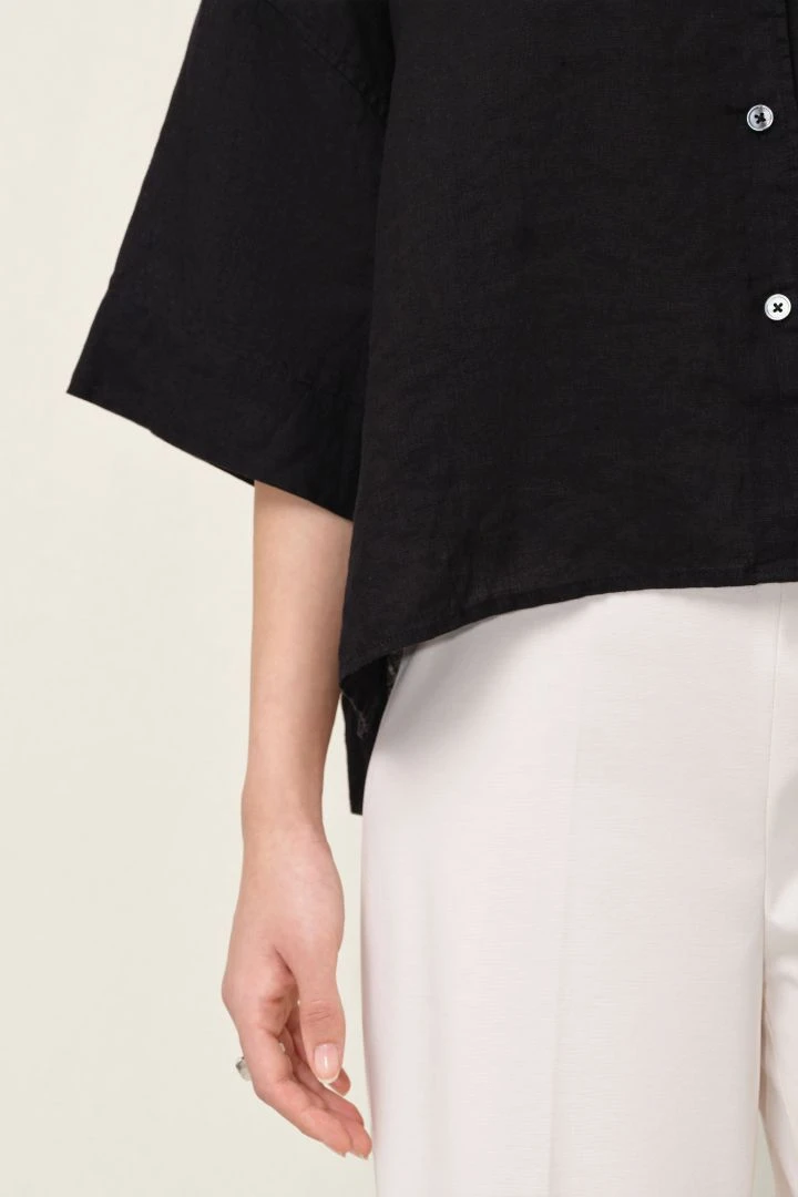 DRYKORN Kastige Hemdbluse Aus Leinen Schwarz 7 DRYKORN Kastige Hemdbluse Aus Leinen Schwarz – Bild 5