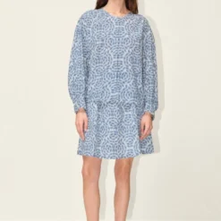 DRYKORN Tunika Mit Feather-Print Blau -Günstiges Drykorn Geschäft 10 87 152147 87479 ITUA 3900 02 0e3fc5c2ad968b0d8a4ea714b1d273a4eb27a2b5 720x1080