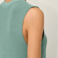 DRYKORN Ärmelloses Stricktop Grün -Günstiges Drykorn Geschäft 10 88 420046 88461 BERULA 2204 04 36c4ba98199b9902161c812f9e85c609bbe0dcc8 720x1080