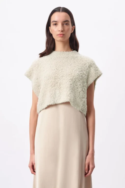 DRYKORN Verkürzter Pullunder In Wolligem Chenillegarn Braun -Günstiges Drykorn Geschäft 10 88 422074 88591 EUGENIA 1821 01 092c40d1b619bb3ee6bc26cf0ef9ecd13b41d25c 720x1080