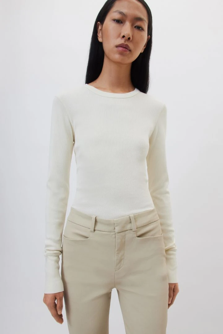 DRYKORN Schmales Longsleeve Aus Baumwolle Off_white 3 DRYKORN Schmales Longsleeve Aus Baumwolle Off_white