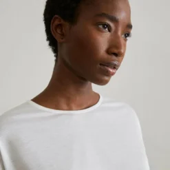 DRYKORN Luxoriöses, Glänzendes Longsleeve Off_white -Günstiges Drykorn Geschäft 10 89 520092 89766 KIRLA 1930 04 771783cc9a51ad8f7a1d96d73e945a39aab642aa 720x1080