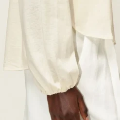 T-Shirt Aus Lyocell-Baumwoll-Jersey Off_white -Günstiges Drykorn Geschäft 10 89 520092 89852 KJELLA 1902 06 0739cc8205dd78fb9933fceb706f5a6eb8f071e9 720x1080