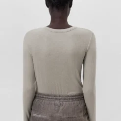 Longsleeve In Modal-Rippe Beige -Günstiges Drykorn Geschäft 10 89 520095 89749 BAJARI 1706 03 27b6f40f92abd40593e75182d44015056d91138a 720x1080