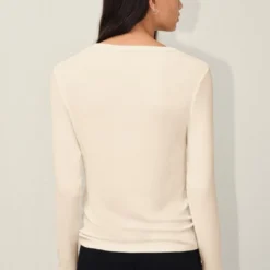 Schmales Longsleeve In Modal-Rippe Off_white -Günstiges Drykorn Geschäft 10 89 520095 89749 BAJARI 1907 03 bf474177519cc3bfdf4d350758aad4dce6ffc4ef 720x1080