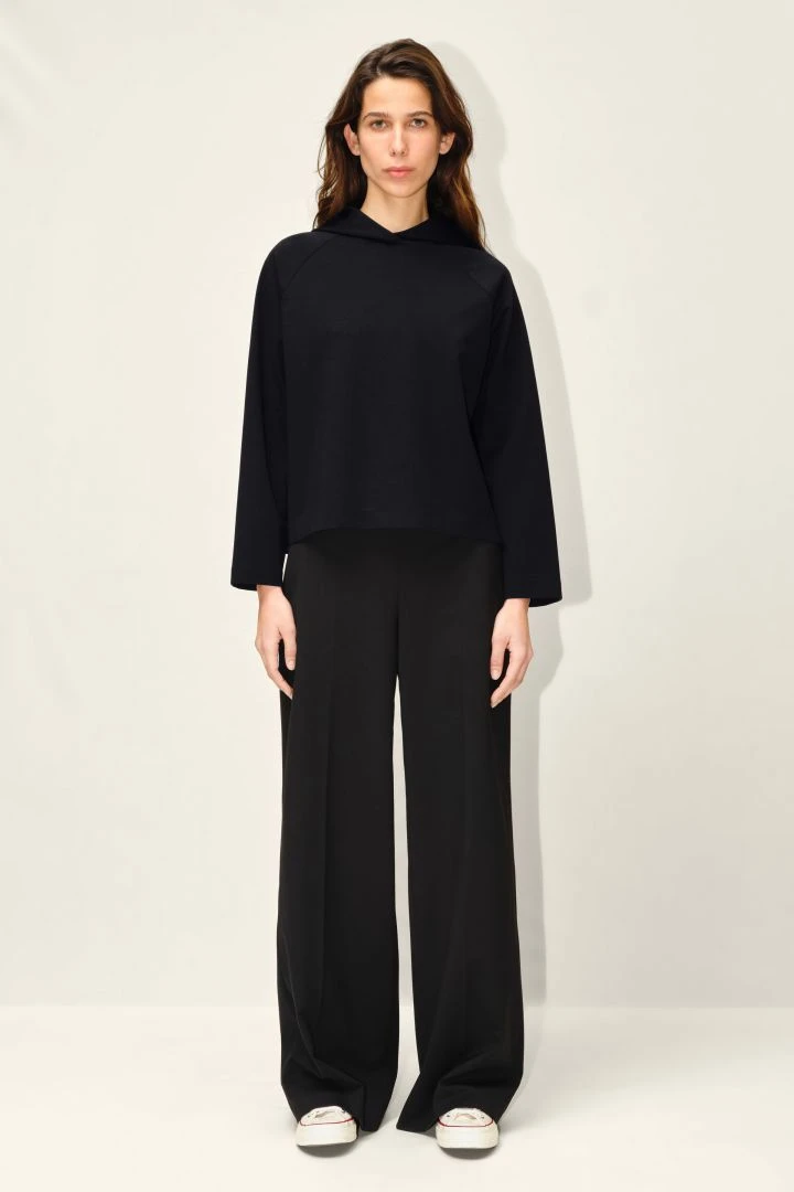 Hoodie Aus Lyocell-Jersey Schwarz 4 Hoodie Aus Lyocell-Jersey Schwarz – Bild 2