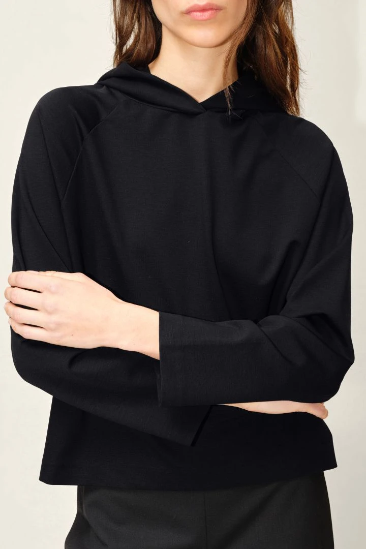 Hoodie Aus Lyocell-Jersey Schwarz 6 Hoodie Aus Lyocell-Jersey Schwarz – Bild 4