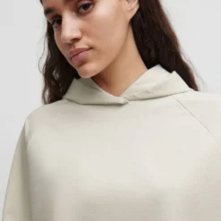 Lyocell Hoodie Off_white 11 Lyocell Hoodie Off_white -Günstiges Drykorn Geschäft 10 89 522013 89767 MAIVIE 1902 04 3730ef1d04184c6ec48a55d1ef5cda0412592d65 720x1080