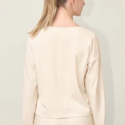 Lässiges Longsleeve Mit Ärmeldetail Off_white -Günstiges Drykorn Geschäft 10 89 522013 89870 MARLENA 1903 03 365e62bbf306669a0c2fbd86dac566ffcdbe54f6 720x1080