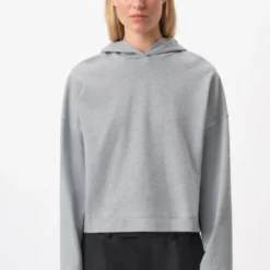 DRYKORN Verkürzter Hoodie In Softer Bio Baumwolle Grau